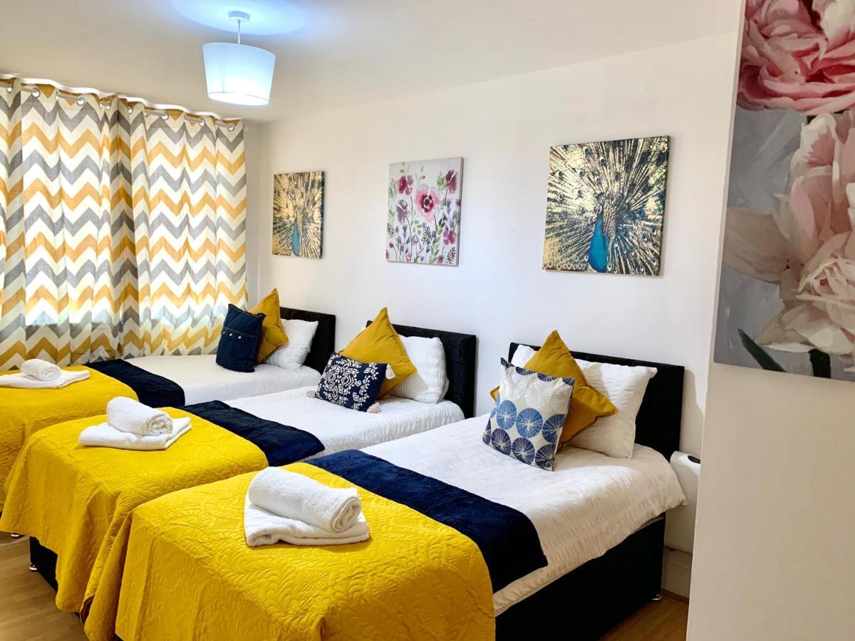 Central London 2 Bedrooms, Seperate Recption, Full Kitchen, Free Parking Exterior foto